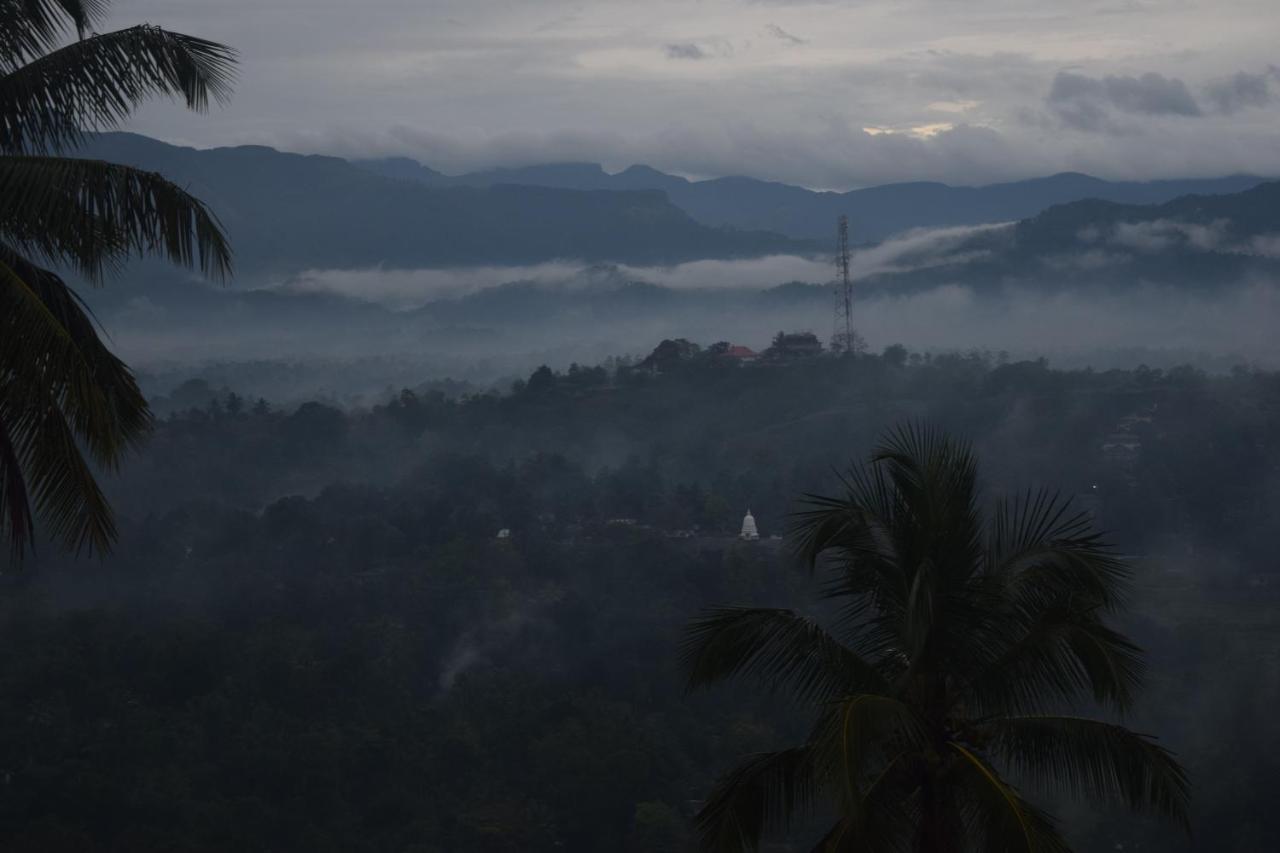 Serenity Hill Oasis Hotel Kandy Ngoại thất bức ảnh